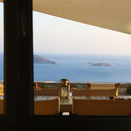 Spacious & Cozy Flat - 5 Mins To Bay * Batsi (Andros)