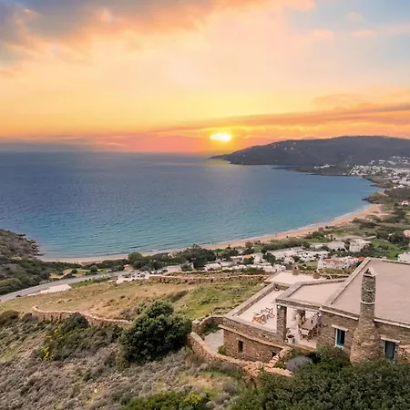 Apartment Spacious & Cozy Flat - 5 Mins To Bay Batsi (Andros)