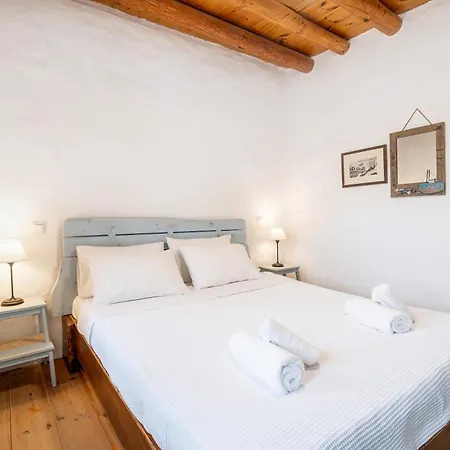 Spacious & Cozy Flat - 5 Mins To Bay Apartment